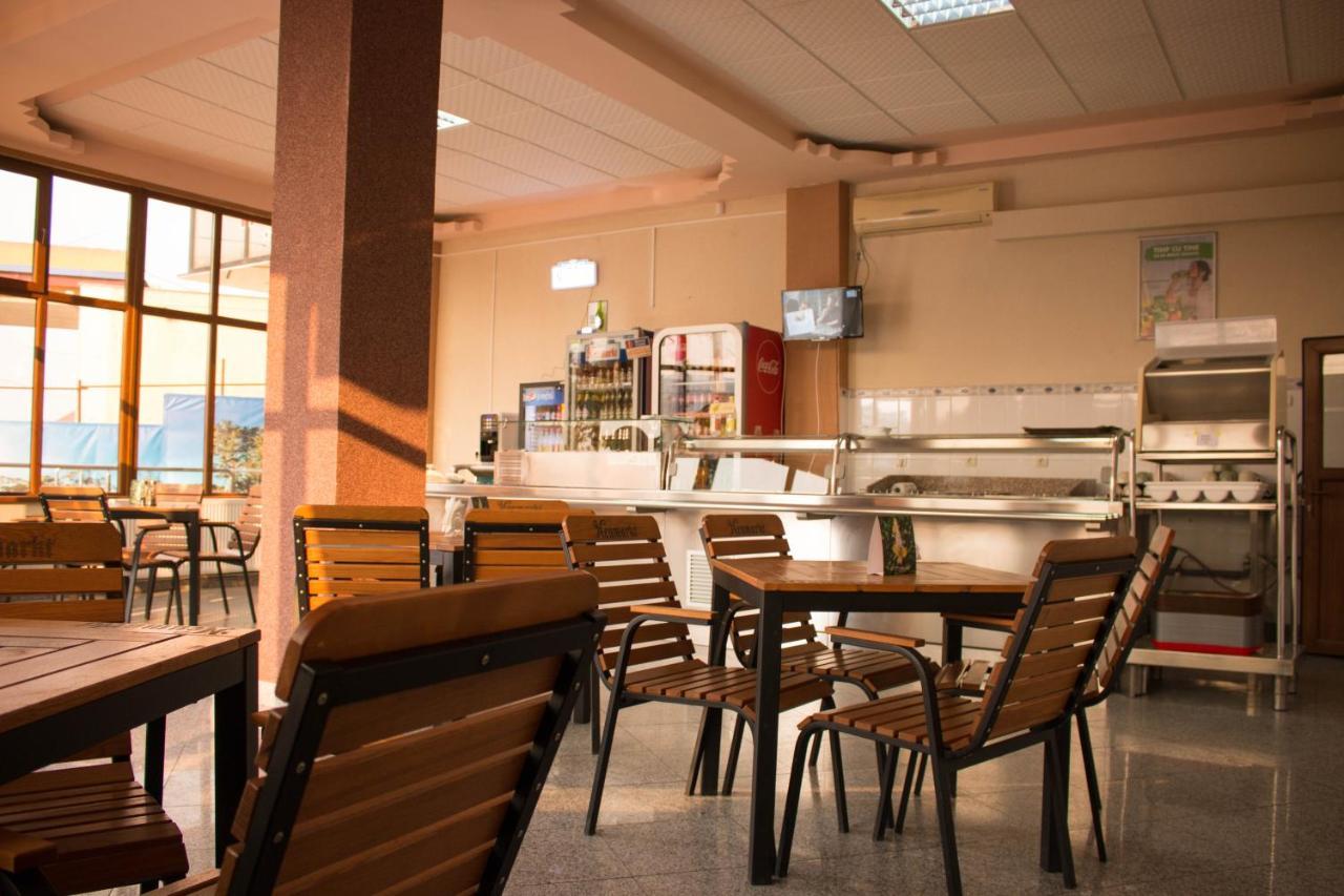 N&S Hotel Barlad Bîrlad Eksteriør billede
